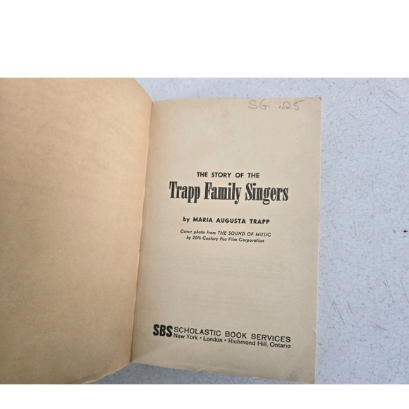 The Story of the Trapp Family Singers Maria von Trapp Paperback Book Vtg - Picture 3 of 5